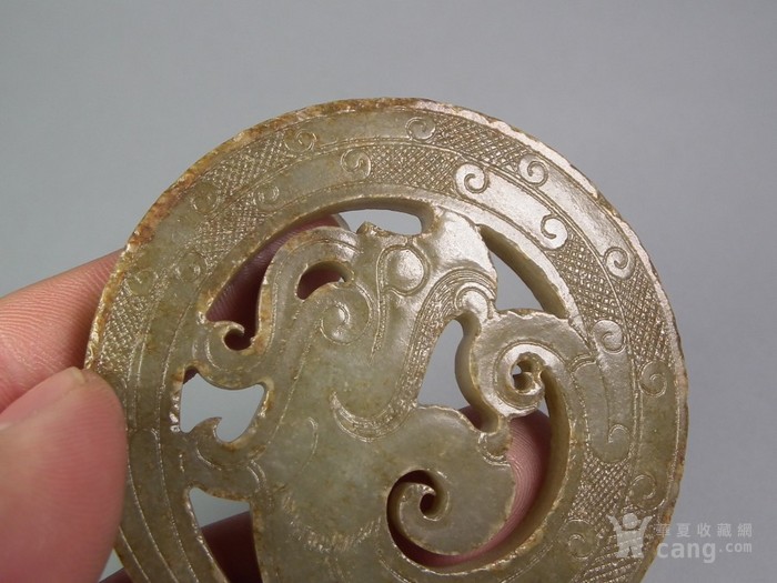 梅城镇严陵社区发放消防安全宣传册‘太阳成tyc7111cc官网’(图1) tyc7111cc太阳成集团