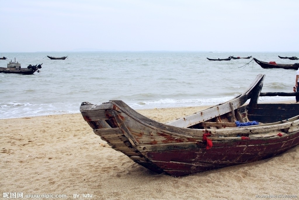 “太阳成tyc7111cc官网”健安社区:喜迎十九大,不忘初心跟党走(图1) 太阳成tyc7111cc官网