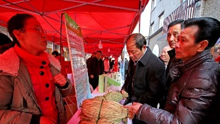 太阳成tyc7111cc_罗桐社区:老年电大爱家园 社团助力创文明(图2) 太阳成tyc7111cc