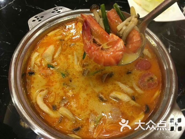 ‘太阳成tyc7111cc’沧滩社区年前开展“亮灯行动”(图1) tyc7111cc太阳成集团